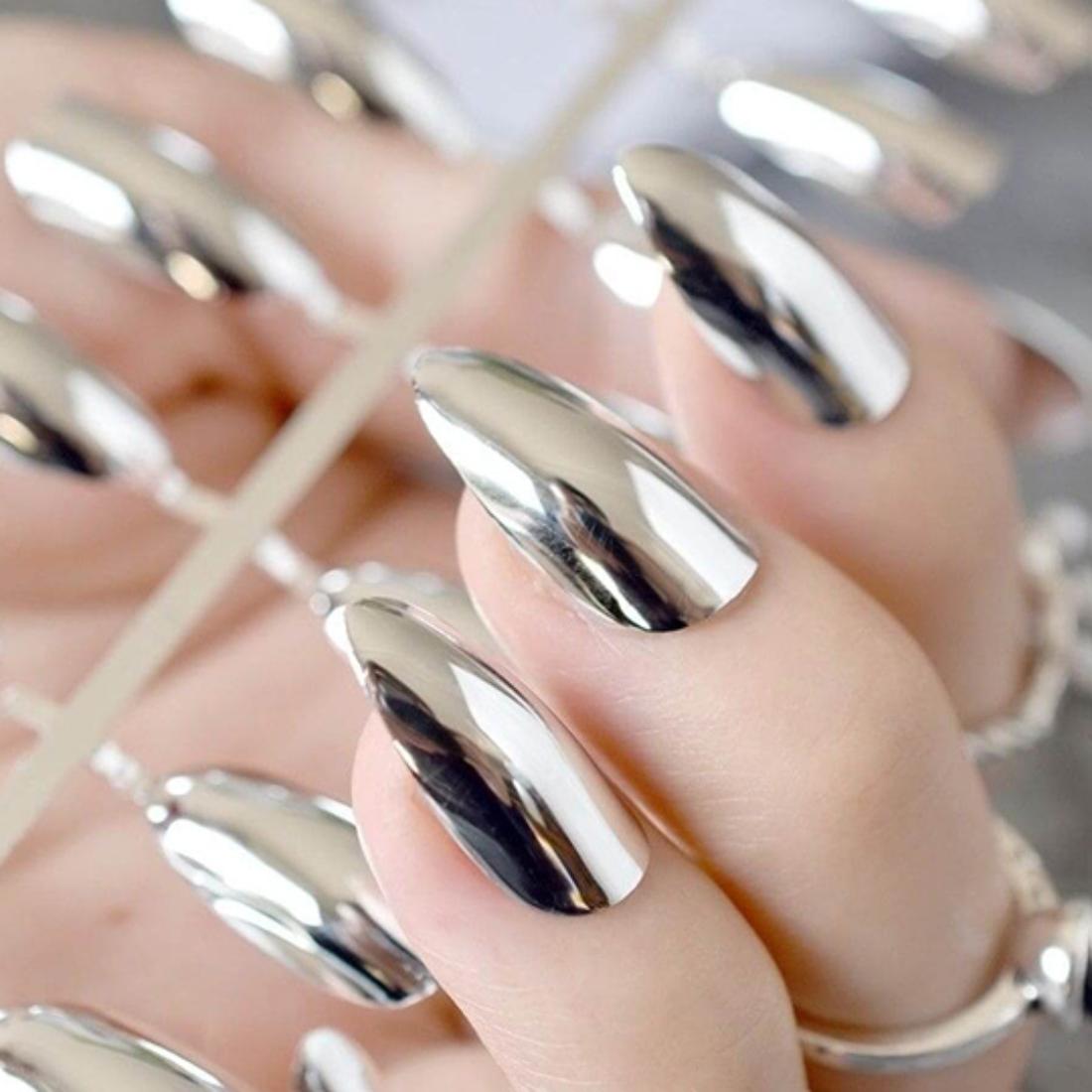 20 mẫu nail trắng đẹp thanh lịch tinh tế hot nhất hiện nay