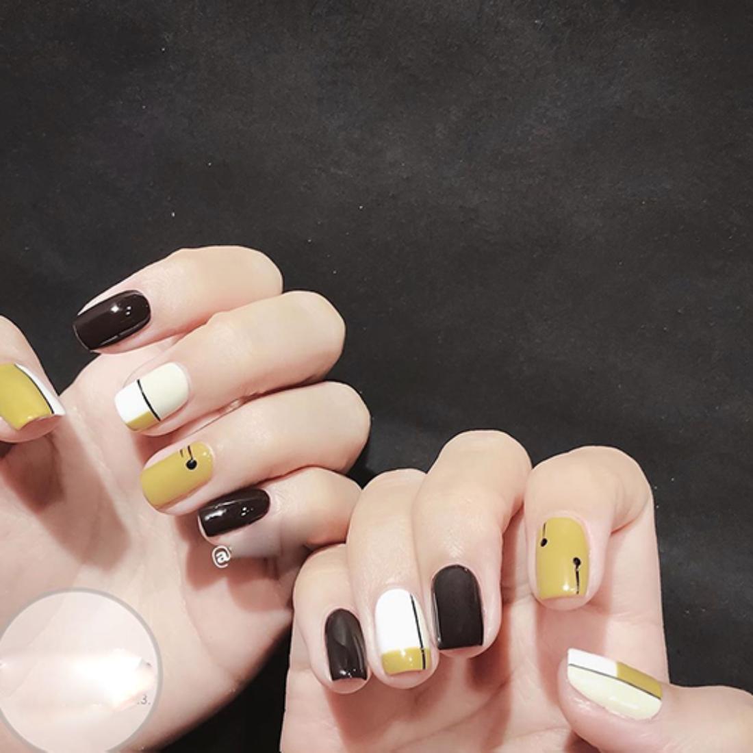 20 mẫu nail trắng đẹp thanh lịch tinh tế hot nhất hiện nay