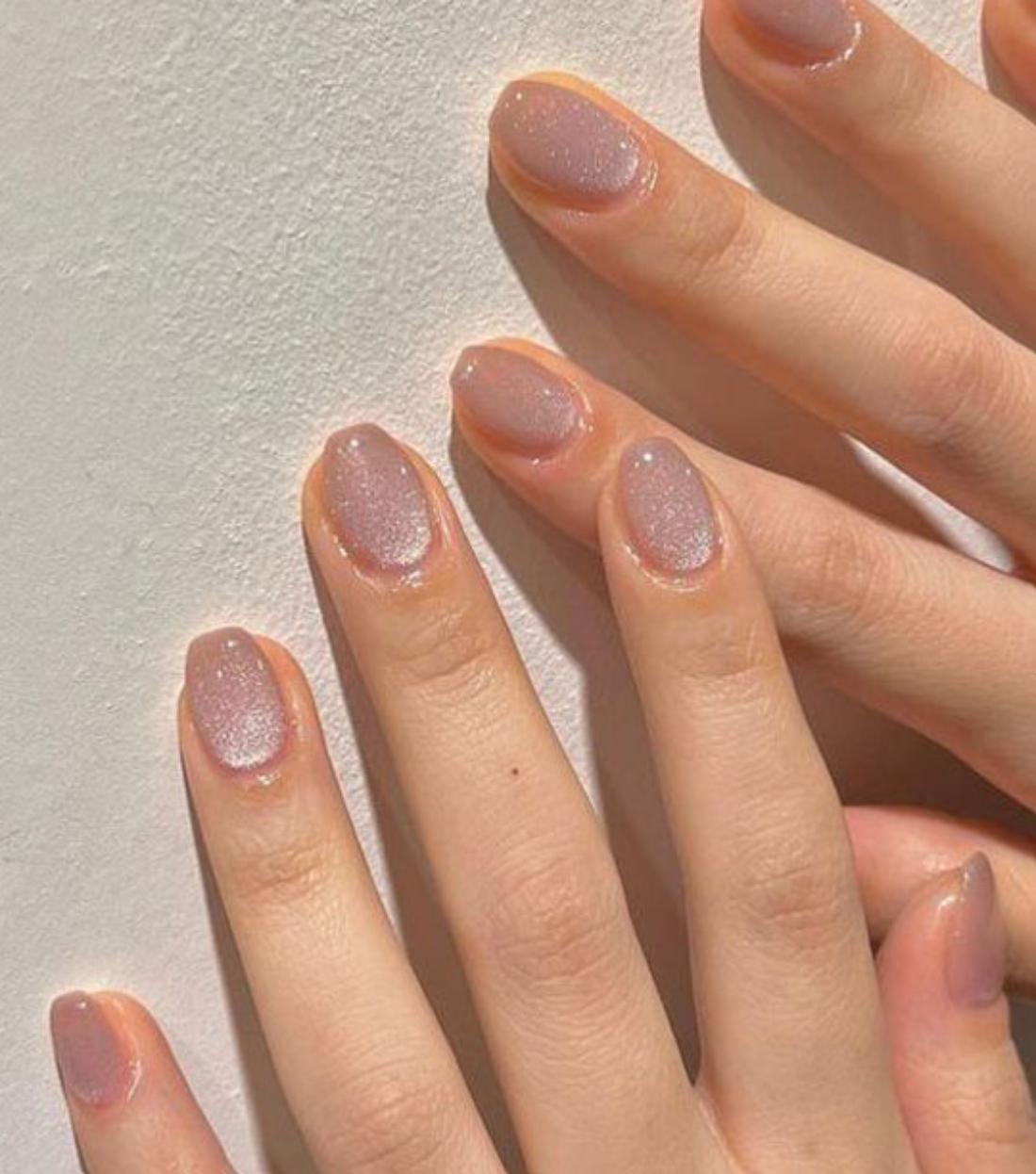 Tổng hợp các mẫu nail đơn giản nhưng sang xịn mịn cho nàng